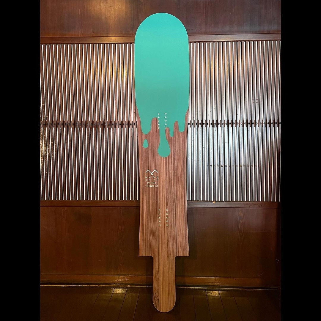 burton ice cream snowboard Operator 2009 evo free stable ride that boosts your confidence anywhere you take it Burton Blossom Snowboard - Frog